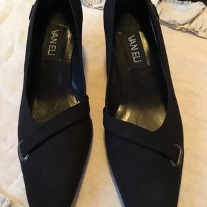 Shoes and boots